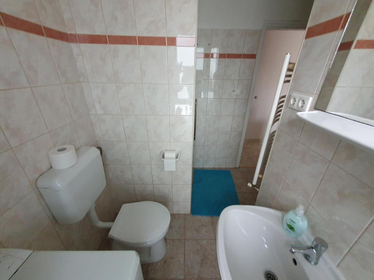 Nyíl Apartman wellnes Debrecen Exterior foto