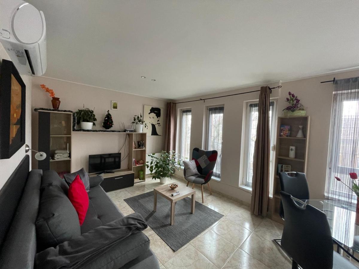 Nyíl Apartman wellnes Debrecen Exterior foto